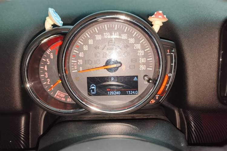 Used MINI Countryman 2018 2.0T COOPER S ALL4 Artist Instrument Cluster