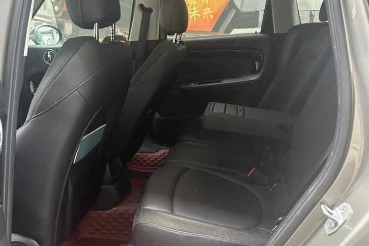 Used MINI Countryman 2018 1.5T COOPER ALL4 Artist Interior 3