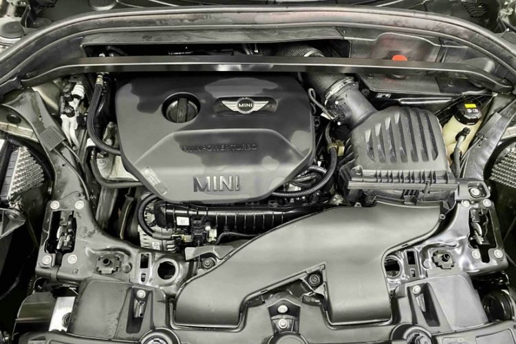 Used MINI Countryman 2018 1.5T COOPER Special Edition Interior 8