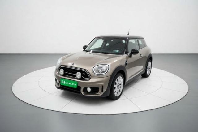 Ojetý MINI Countryman 2018 2.0T COOPER S ALL4 Racing Driver