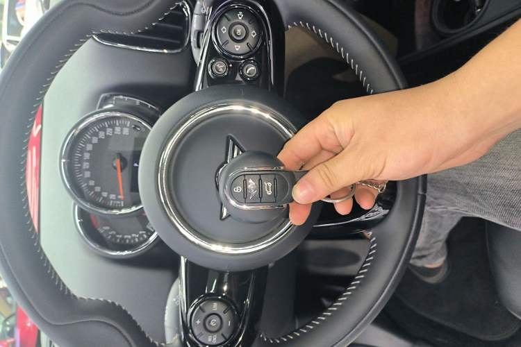 Used MINI Countryman 2018 2.0T COOPER S ALL4 Artist Vehicle Key