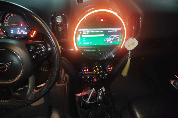 Used MINI Countryman 2018 1.5T COOPER ALL4 Racing Driver Audio And AC Panel