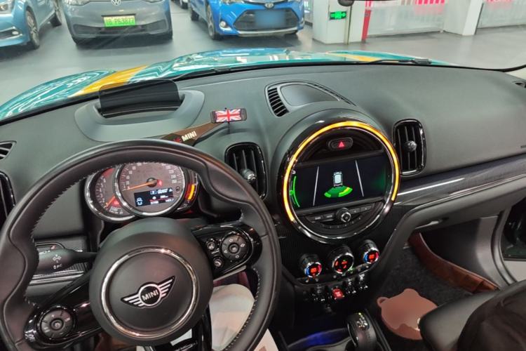 Used MINI Countryman 2018 2.0T COOPER S ALL4 Artist Center Console