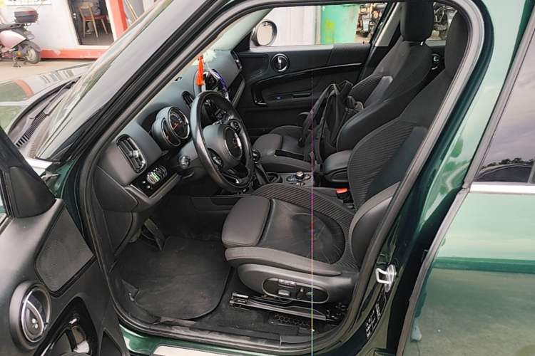 Used MINI Countryman 2018 1.5T COOPER ALL4 Classic Edition Driver Seat