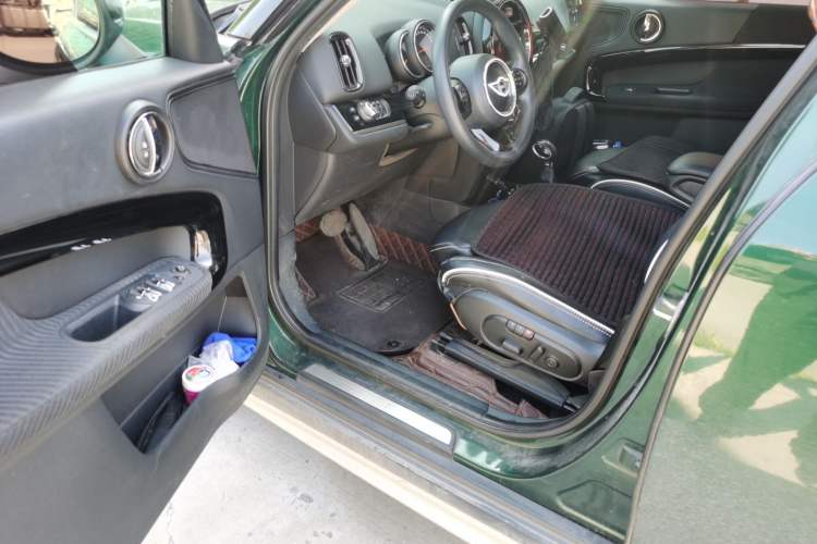 Used MINI Countryman 2018 1.5T COOPER ALL4 Classic Edition Driver Seat
