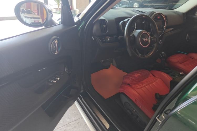 Used MINI Countryman 2018 1.5T COOPER ALL4 Classic Edition Driver Seat