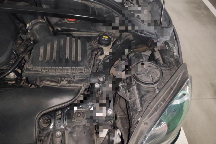 Used MINI Countryman 2018 1.5T COOPER ALL4 Racing Driver Engine Bay Left