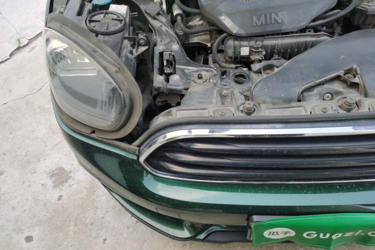 Used MINI Countryman 2018 1.5T COOPER ALL4 Classic Edition Engine Bay Right