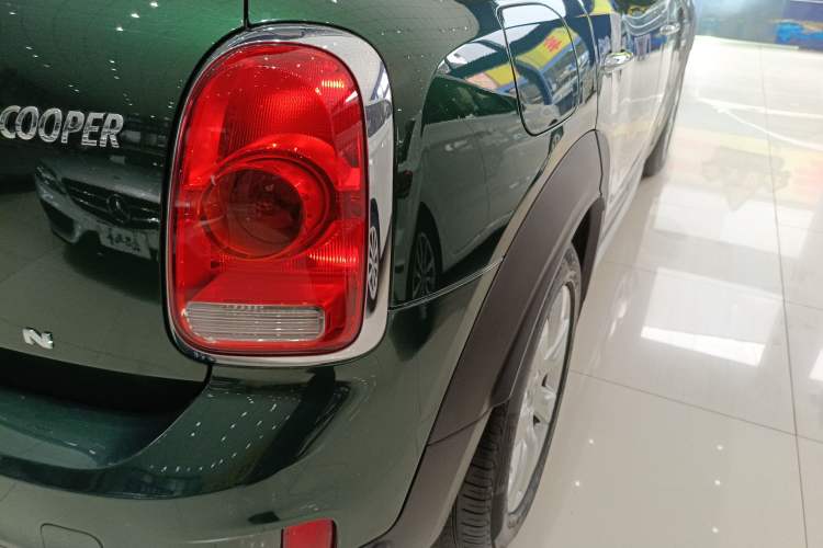 Used MINI Countryman 2018 1.5T COOPER Special Edition Exterior 4