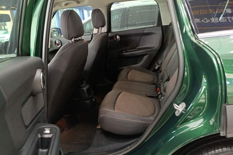 Used MINI Countryman 2018 1.5T COOPER Special Edition Interior 4