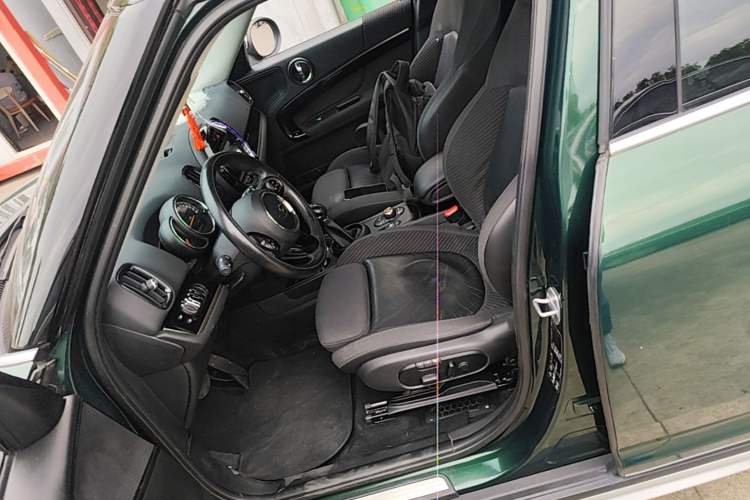 Used MINI Countryman 2018 1.5T COOPER ALL4 Classic Edition Left Front Seat