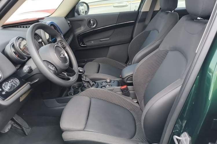 Used MINI Countryman 2018 1.5T COOPER ALL4 Classic Edition Left Front Seat