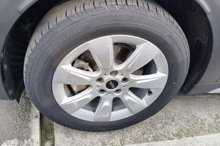 Used MINI Countryman 2018 1.5T COOPER ALL4 Classic Edition Left Front Wheel Hub