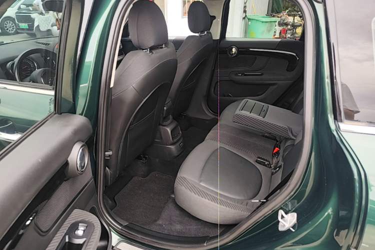 Used MINI Countryman 2018 1.5T COOPER ALL4 Classic Edition Left Rear Seat