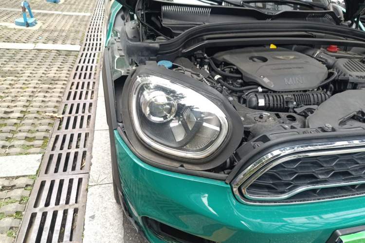 Used MINI Countryman 2018 2.0T COOPER S ALL4 Artist Right Front Headlight