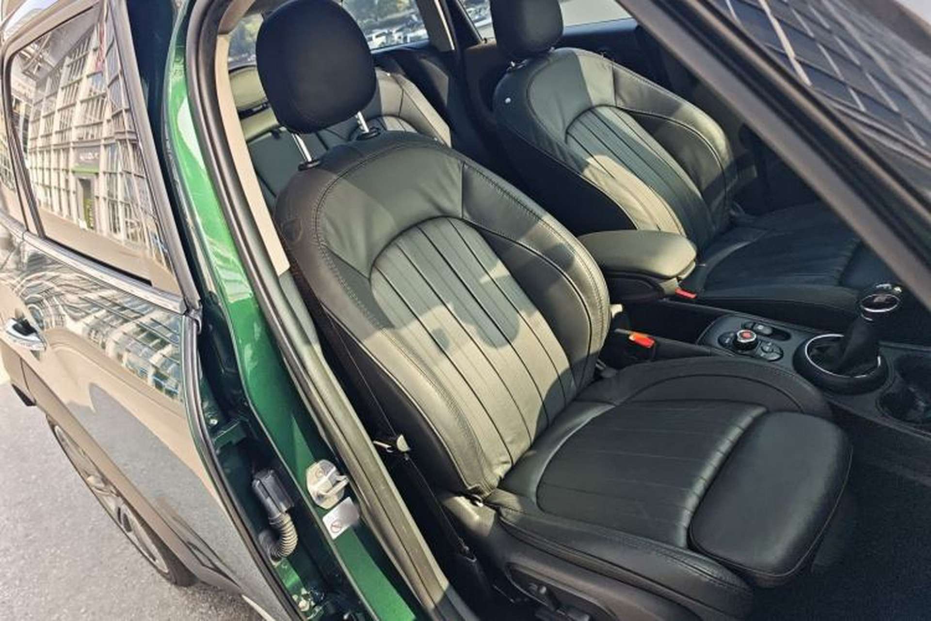 Used MINI Countryman 2018 2.0T COOPER S ALL4 Artist Right Front Seat