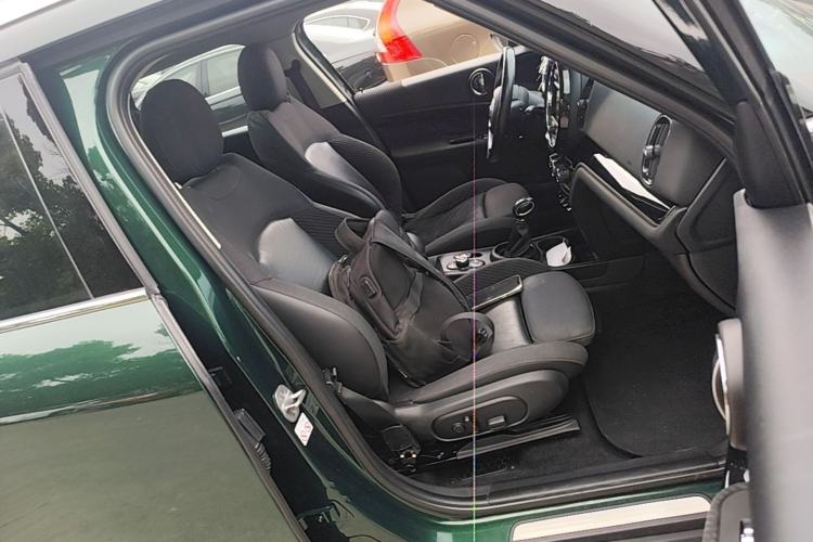Used MINI Countryman 2018 1.5T COOPER ALL4 Classic Edition Right Front Seat