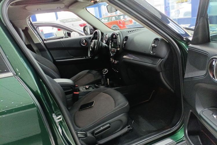 Used MINI Countryman 2018 1.5T COOPER Special Edition Right Front Seat
