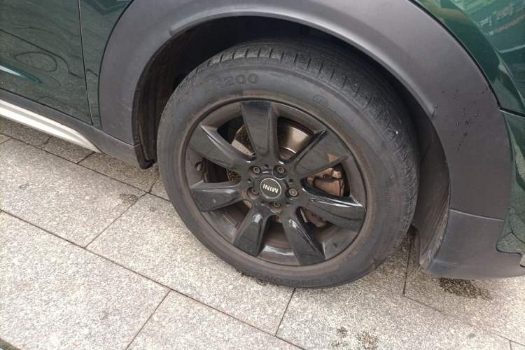 Used MINI Countryman 2018 1.5T COOPER Classic Edition Right Front Wheel Hub