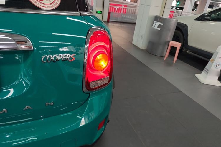 Used MINI Countryman 2018 2.0T COOPER S ALL4 Artist Right Rear Taillight