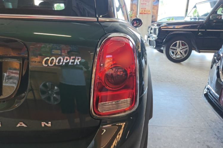 Used MINI Countryman 2018 1.5T COOPER ALL4 Classic Edition Right Rear Taillight