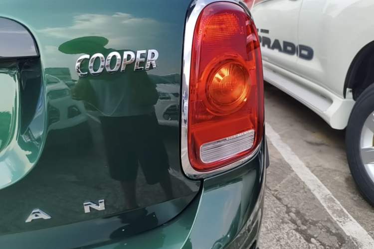 Used MINI Countryman 2018 1.5T COOPER ALL4 Classic Edition Right Rear Taillight