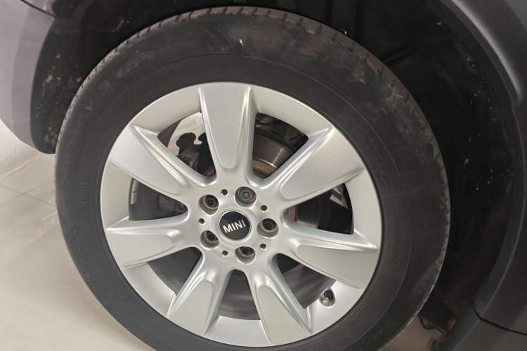 Used MINI Countryman 2018 1.5T COOPER ALL4 Classic Edition Right Rear Wheel Hub