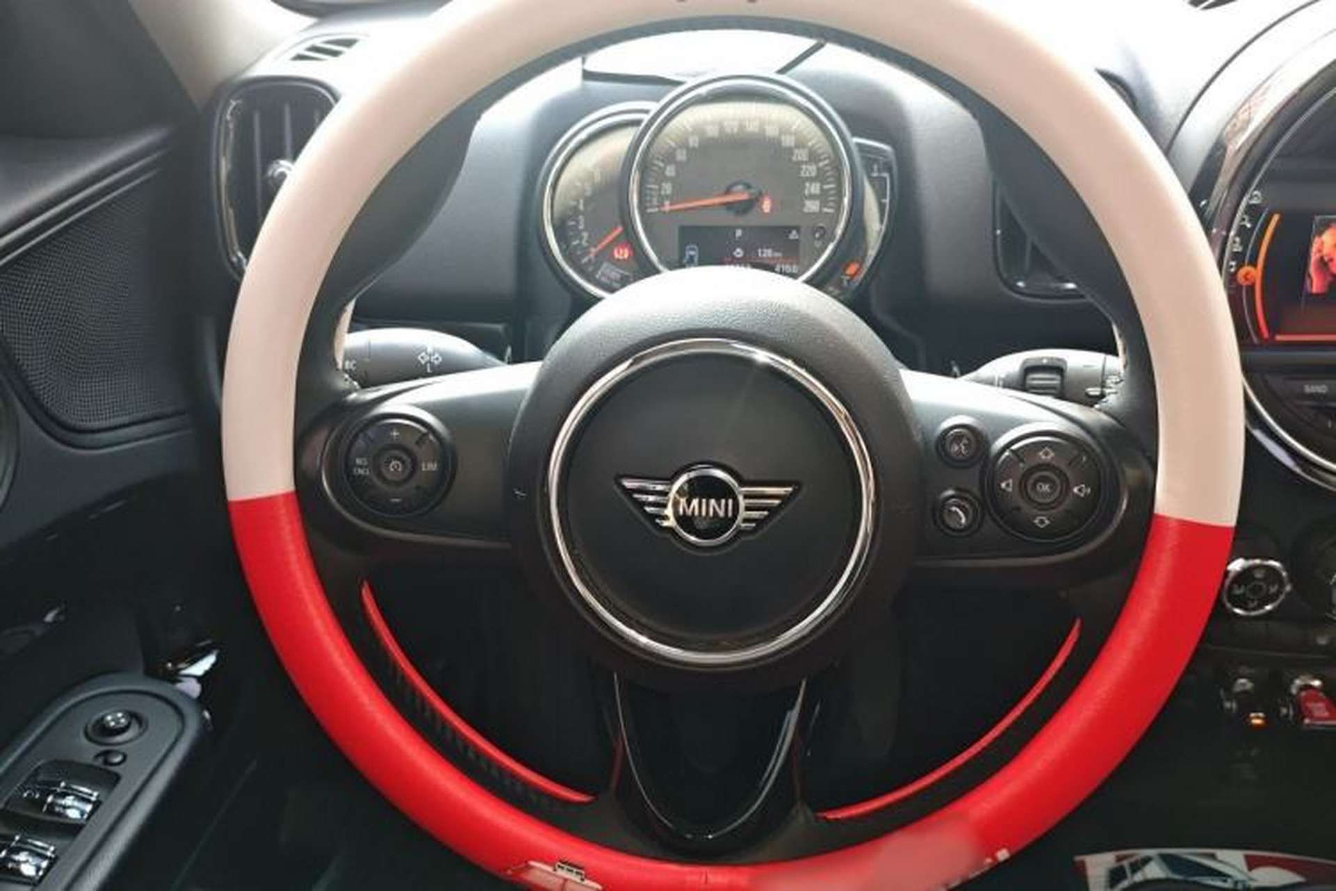 Used MINI Countryman 2018 1.5T COOPER Special Edition Steering Wheel