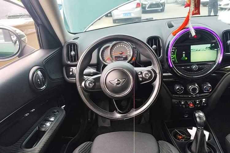 Used MINI Countryman 2018 1.5T COOPER ALL4 Classic Edition Steering Wheel