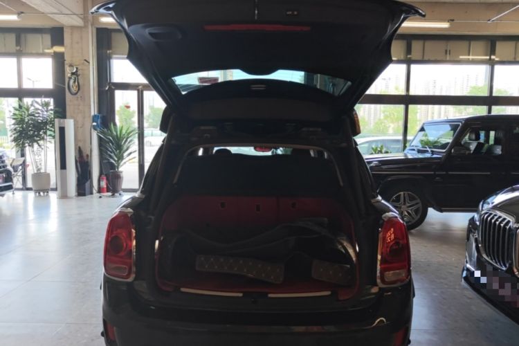 Used MINI Countryman 2018 1.5T COOPER ALL4 Classic Edition Trunk