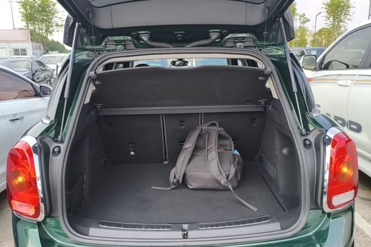 Used MINI Countryman 2018 1.5T COOPER ALL4 Classic Edition Trunk