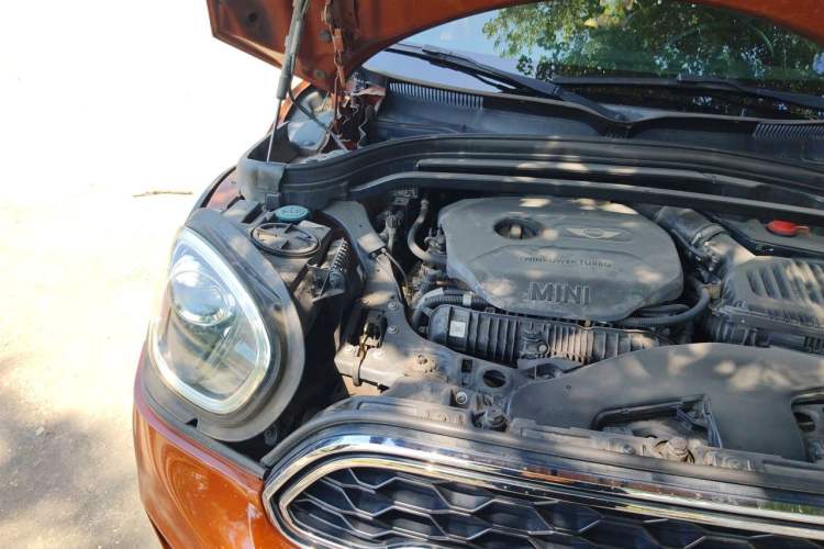 Used MINI Countryman 2018 2.0T COOPER S ALL4 Artist Engine Bay Right