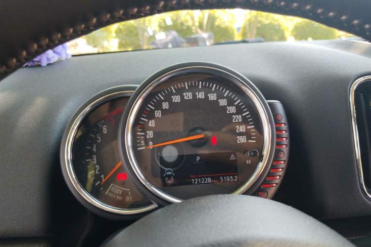 Used MINI Countryman 2018 2.0T COOPER S ALL4 Artist Instrument Cluster