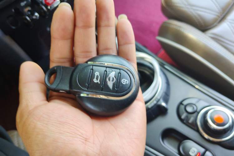 Used MINI Countryman 2018 2.0T COOPER S ALL4 Artist Vehicle Key