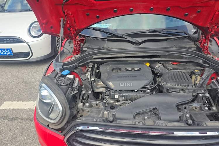 Used MINI Countryman 2018 1.5T COOPER Artist Engine Bay Right