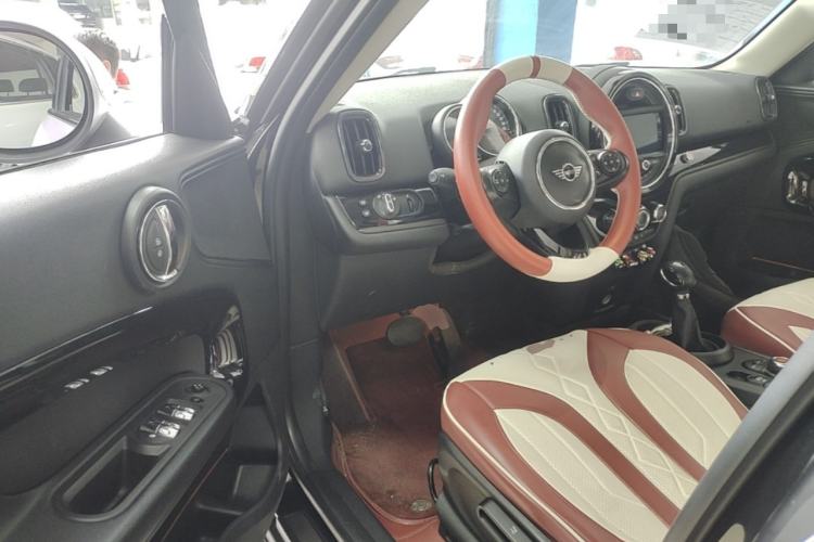 Used MINI Countryman 2018 1.5T COOPER Special Edition Driver Seat