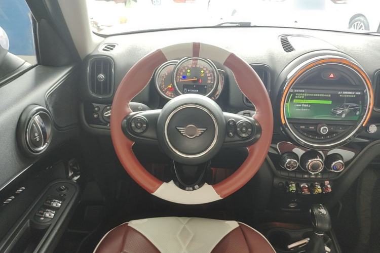 Used MINI Countryman 2018 1.5T COOPER Special Edition Steering Wheel