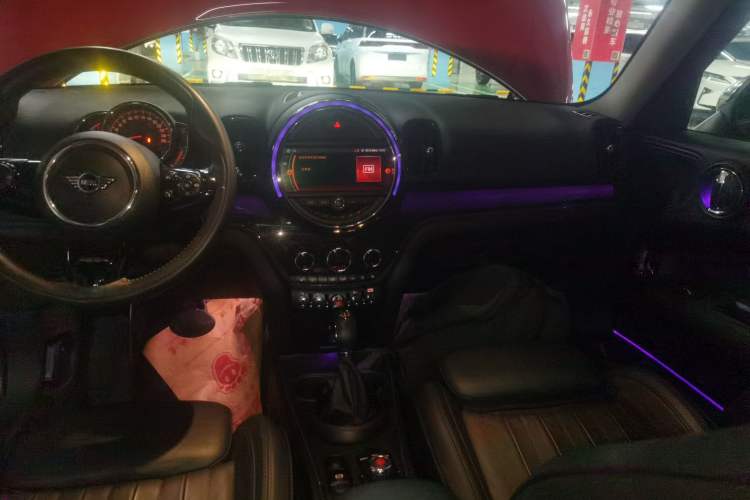 Used MINI Countryman 2018 2.0T COOPER S ALL4 Artist Audio And AC Panel