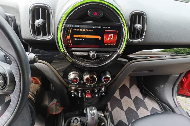 Used MINI Countryman 2018 2.0T COOPER S ALL4 Racing Driver Audio And AC Panel