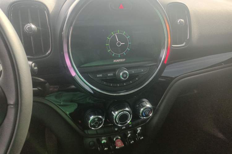 Used MINI Countryman 2018 1.5T COOPER ALL4 Classic Edition Audio And AC Panel