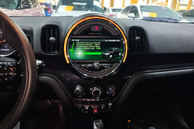 Used MINI Countryman 2018 1.5T COOPER Artist Audio And AC Panel