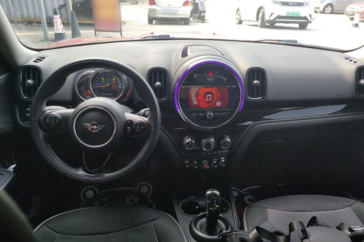 Used MINI Countryman 2018 1.5T COOPER Special Edition Center Console