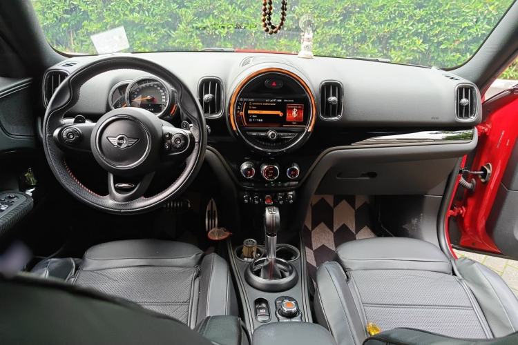 Used MINI Countryman 2018 2.0T COOPER S ALL4 Racing Driver Center Console