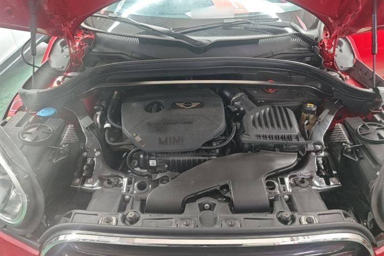Used MINI Countryman 2018 1.5T COOPER Artist Engine Bay