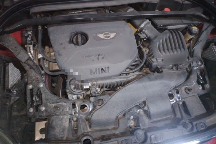 Used MINI Countryman 2018 1.5T COOPER Artist Engine Bay