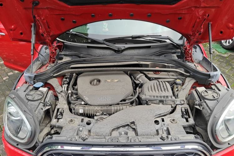 Used MINI Countryman 2018 2.0T COOPER S ALL4 Racing Driver Engine Bay