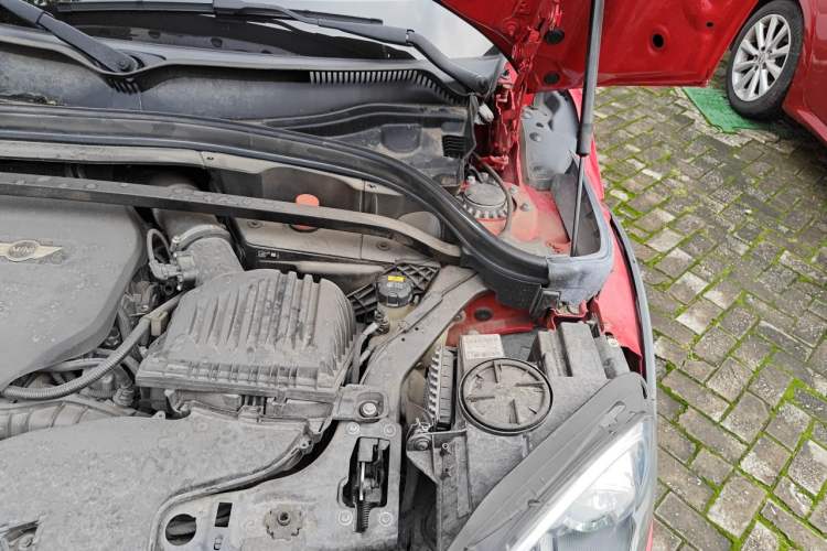 Used MINI Countryman 2018 2.0T COOPER S ALL4 Racing Driver Engine Bay Left