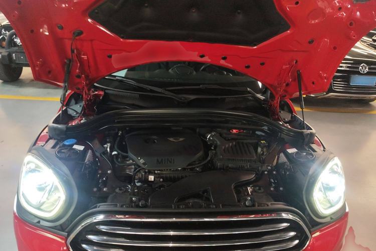 Used MINI Countryman 2018 1.5T COOPER ALL4 Artist Engine Bay
