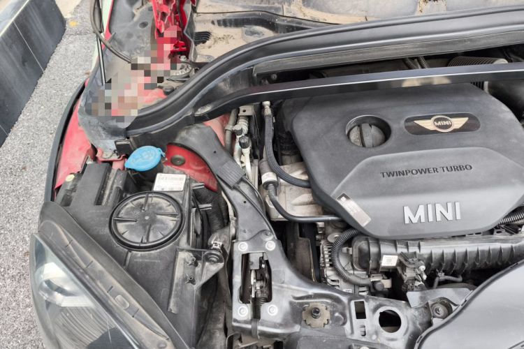 Used MINI Countryman 2018 1.5T COOPER ALL4 Classic Edition Engine Bay Right