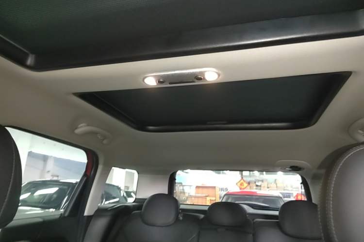 Used MINI Countryman 2018 1.5T COOPER ALL4 Artist Headliner
